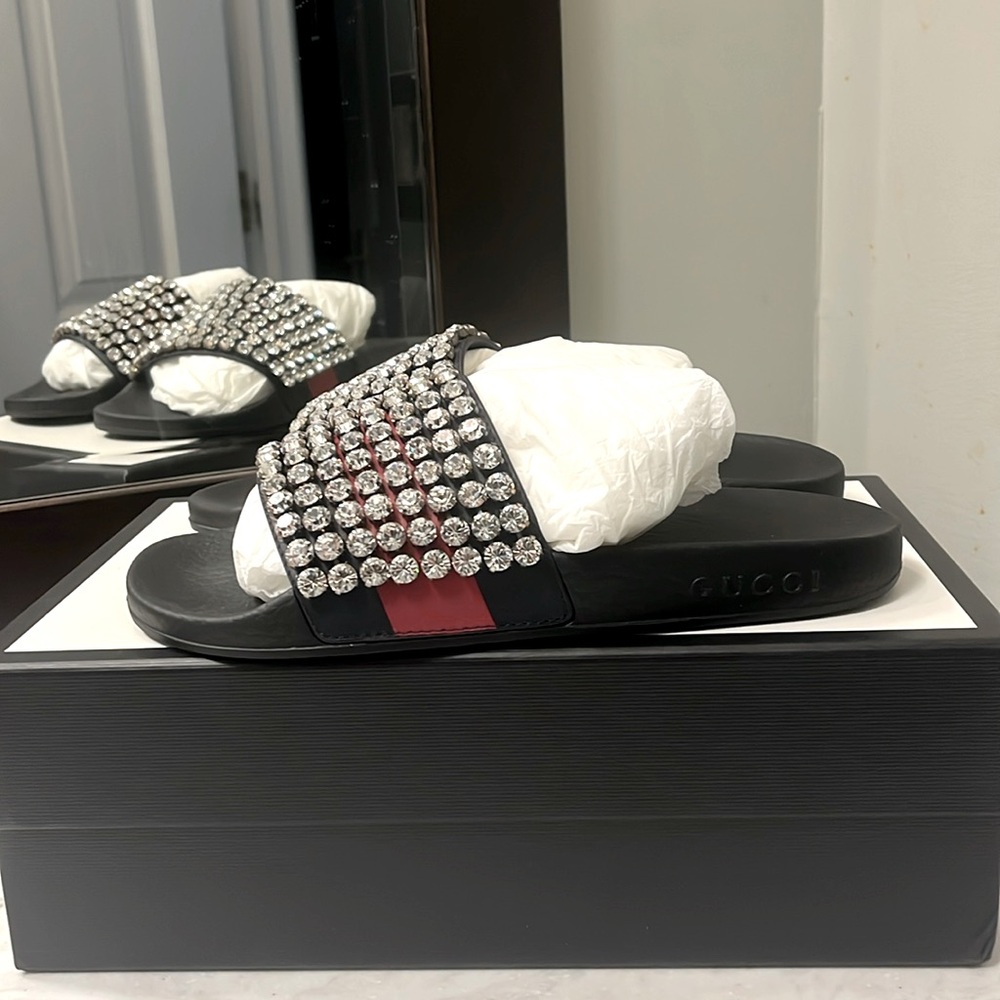 GUCCI rubber slides